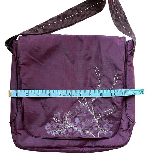Eddie Bauer Plum Crossbody Messenger Bag Embroidered Flap - Picture 4 of 9
